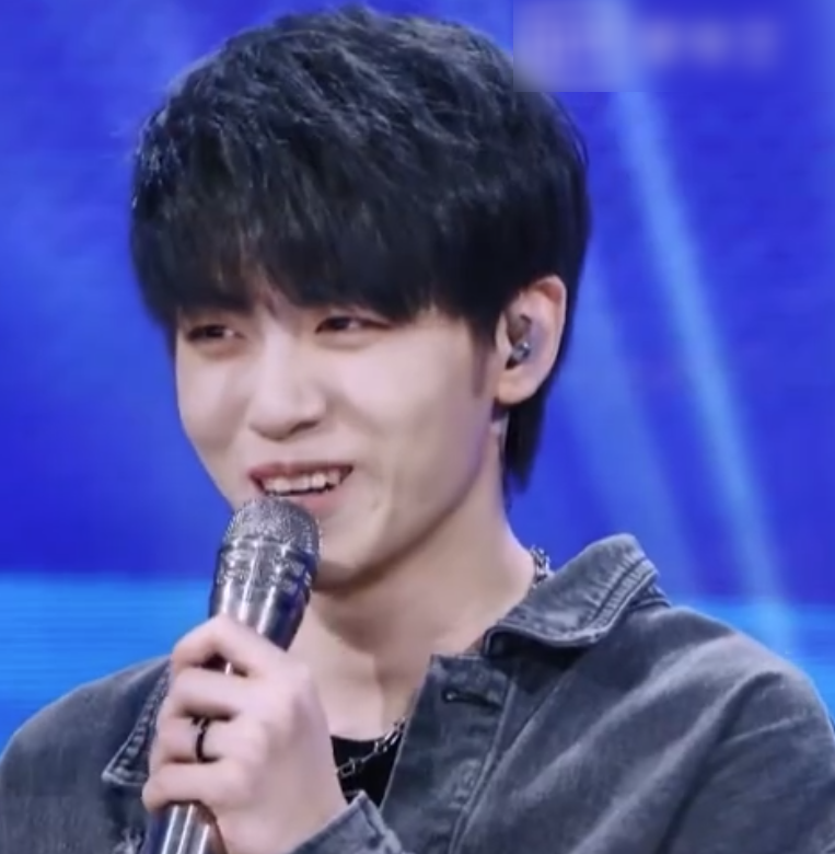 青你3魏宏宇被曝灌醉女生舍友晒截图实锤堪称史上最快塌房