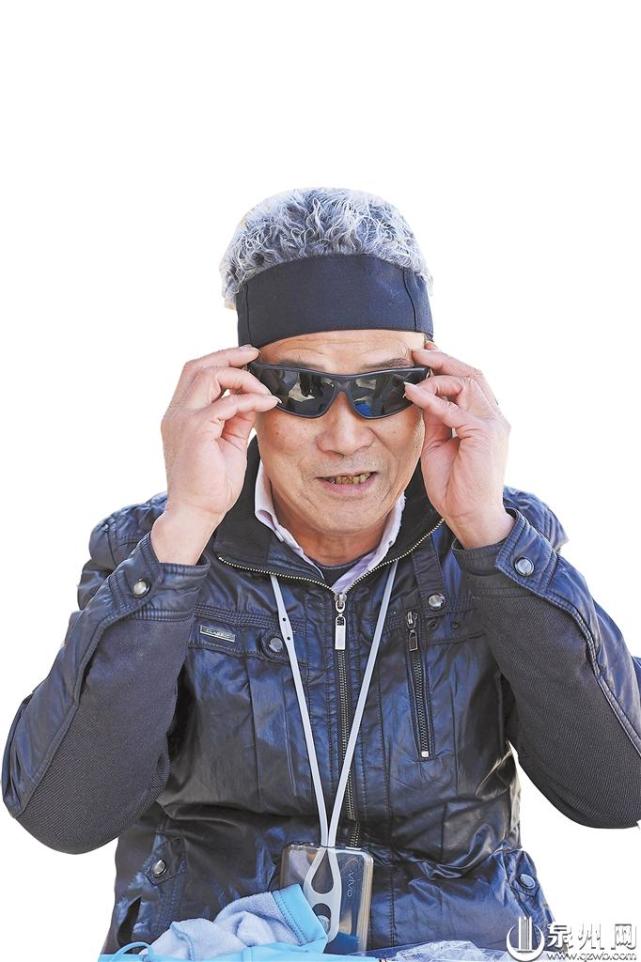 厉害啦永春阿公天团墨镜潮衫唱摇滚