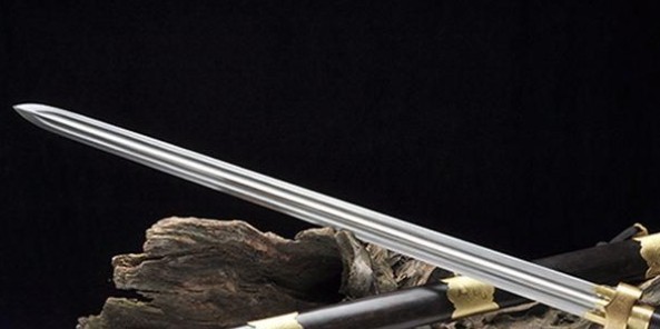 我国古代传奇神兵干将莫邪双剑有什么故事?