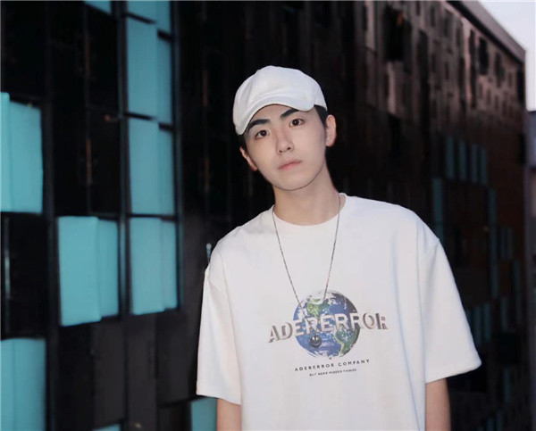 《青你3》首a选手魏宏宇,被曝私生活混乱,还没出道就糊了?_腾讯新闻