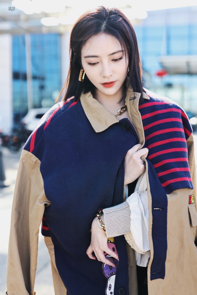 kiki许佳琪‖长发披肩 温柔精致_腾讯新闻