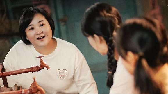 你好李焕英票房飘红同为母爱题材囧妈该庆幸卖了版权