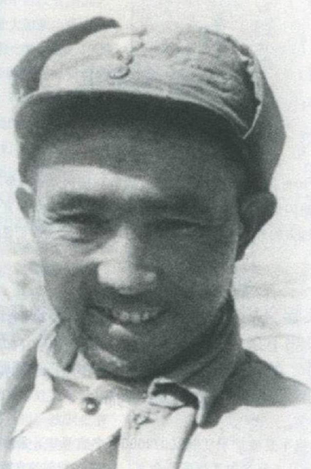 李聚奎两天未能渡江,林军团长罕见发火,刘帅谈笑风生过了江