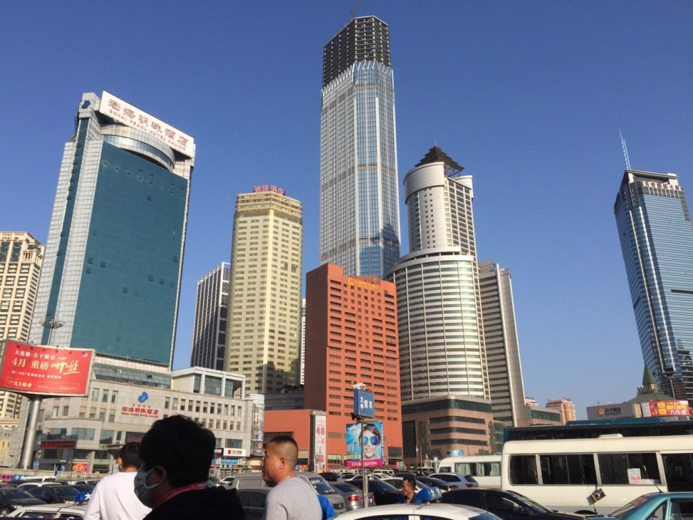 大连购物中心排行_大连一商场被查封_执法人员_冷库_进行