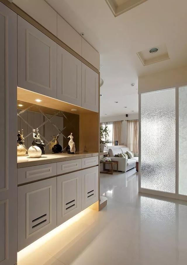 玄关这样设计,1㎡能当 5㎡用,每天进门都会被美到