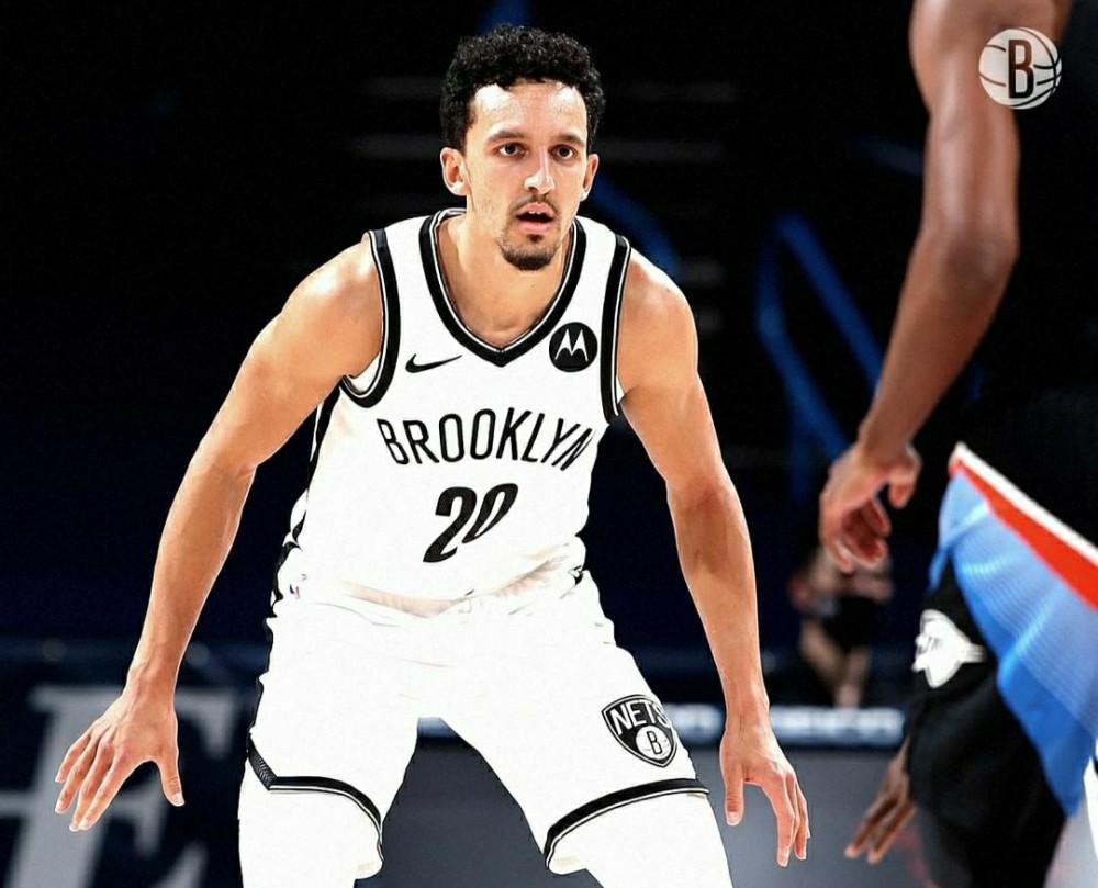 一度有关于沙美特的交易流言传出,有所改观后篮网是应该寻求打包交易