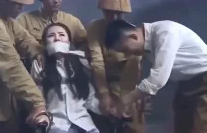 戴笠为审讯女特务发明三大酷刑蚂蟥澡坐冰块生孩子