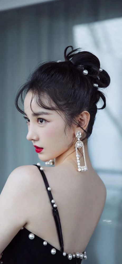 【明星壁纸】乘风破浪的姐姐2陈小纭