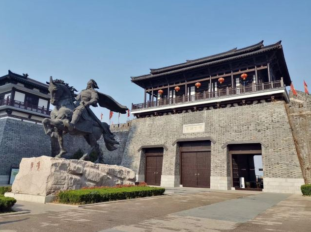 查看更多图片 >宿迁市是江苏省的著名城市,这里历史悠久,古迹众多