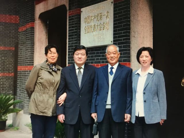 走进中共一大会址纪念馆22岁的王明华1963年春节王尽美烈士1922年7月