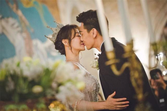 你们喜欢戴向宇和陈紫函这对夫妻吗?欢迎留言讨论!