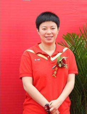 从小杨影就对乒乓球有着莫名的喜欢,父母看着杨影对乒乓球那样的感