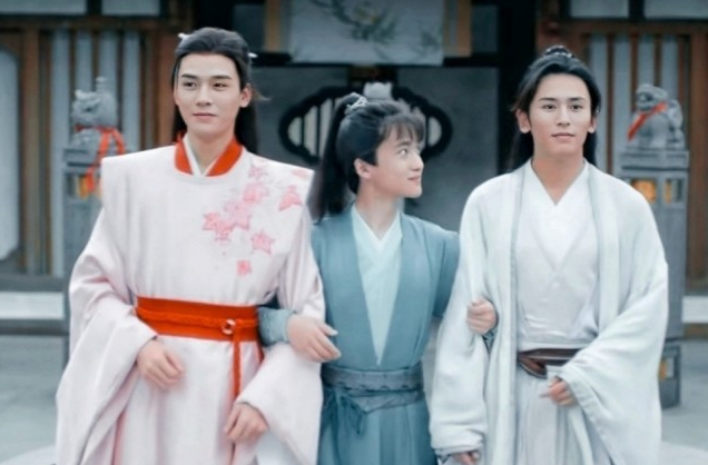 杨洋自曝看《山河令》,向张哲瀚要剧透被拒绝,理由让人笑翻