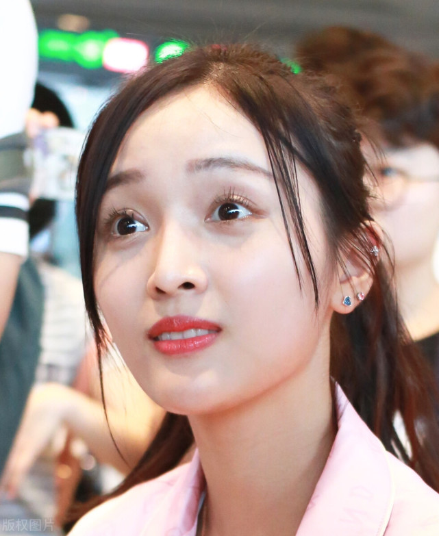 吴宣仪整容前后照片流出 你和女神只差一个鼻子_腾讯新闻