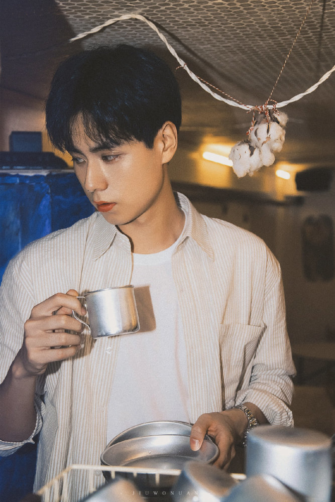 胡一天头像壁纸你是我想藏在口袋里的喜欢