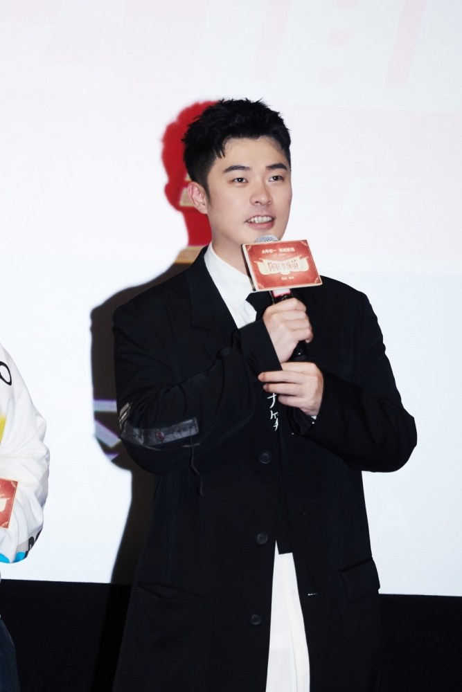 陈赫现身你好李焕英成都站路演分享拍摄趣事笑声不断