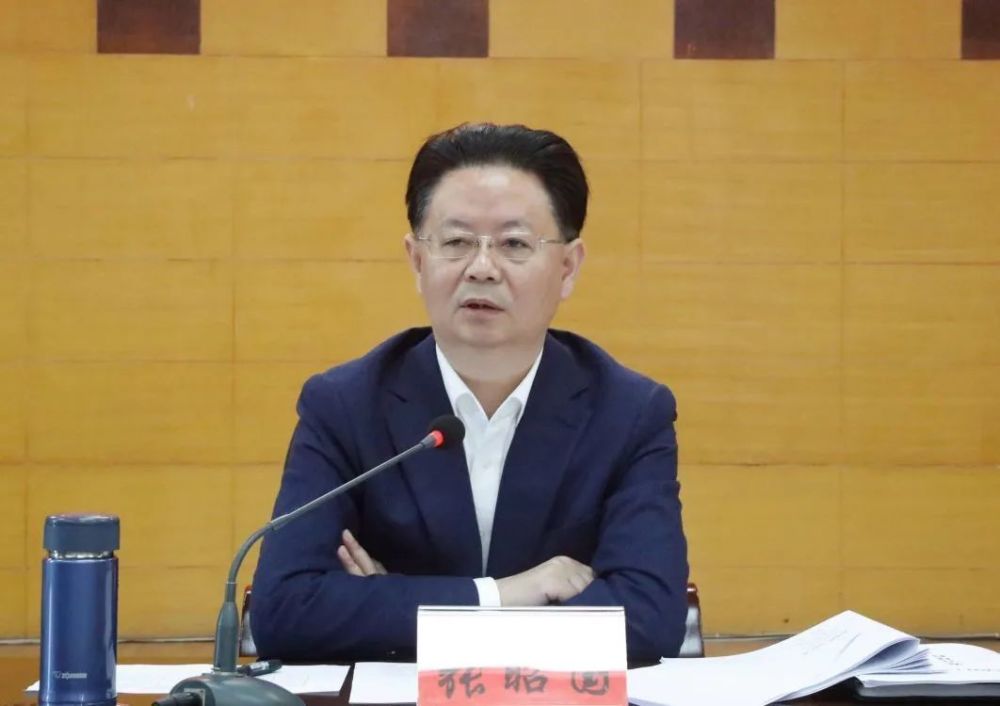 起步即冲刺 开局即决战!大安区委常委班子召开工作例会