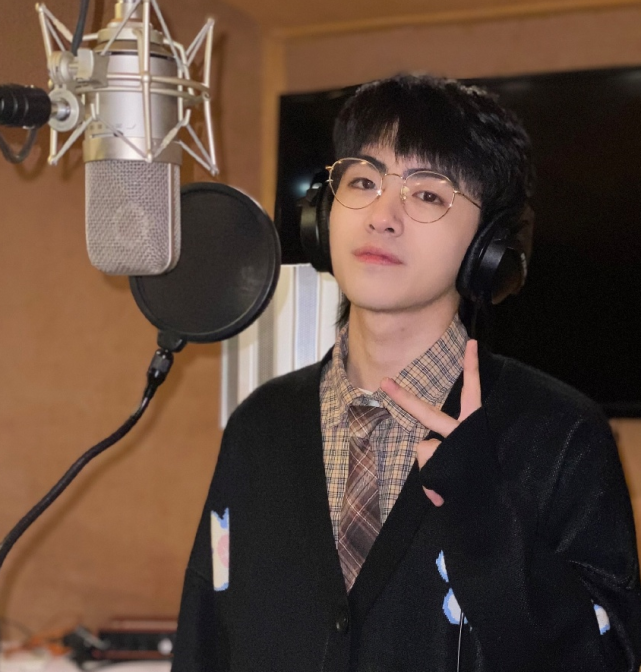 魏宏宇的初舞台就上了两个热搜,一首原创的《tom and jerry》真的唱到