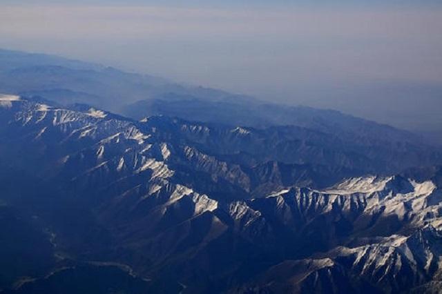 昆仑山脉|昆仑山被拍到有人“渡劫飞升”的照片？科学家给出专业解释