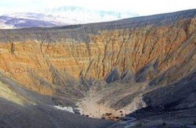 昆仑山脉|昆仑山被拍到有人“渡劫飞升”的照片？科学家给出专业解释