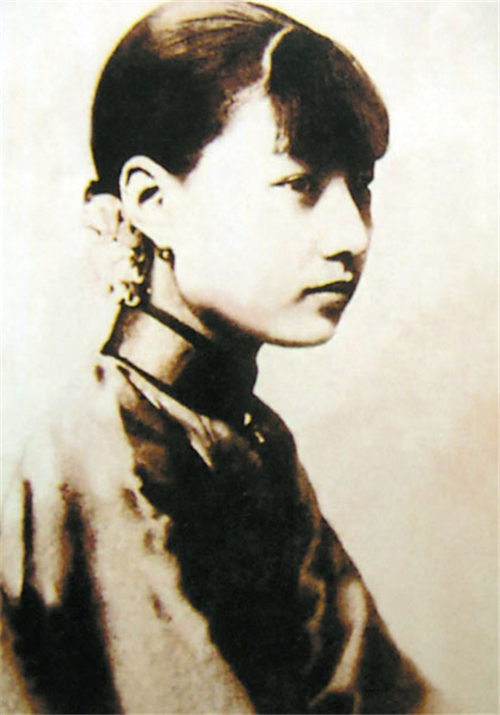 杜月笙最牵挂的女人,去世前为她举办隆重婚礼,只为给她一个名分