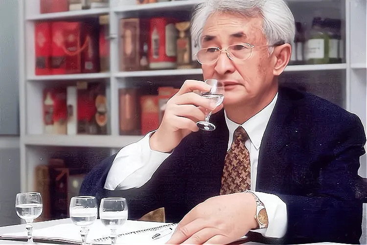 贵州茅台酒厂|茅台酒厂名誉董事季克良：茅台酒蕴含的微量元素高达一千多种