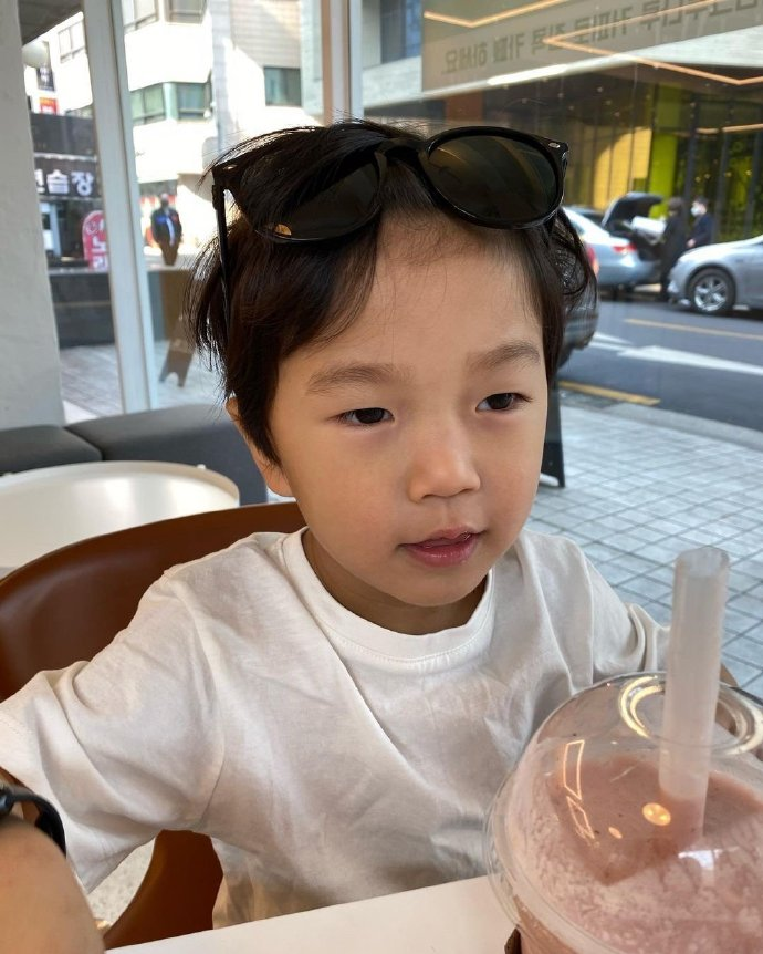 配文:kanggary_yangban city boykanggary_yangban 25531533