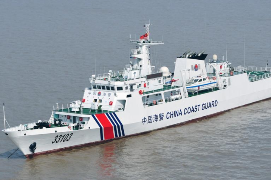 圖為中國海警巡邏艦隨著近些年周邊局勢日益複雜化,為了在沿海地區