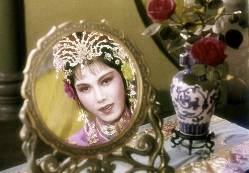 经常替他给吴祖光新凤霞老二位送信递简