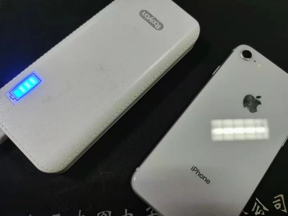 女子丢失一部上万元苹果手机 报案后郑州警方跨省千里帮其追回 腾讯新闻