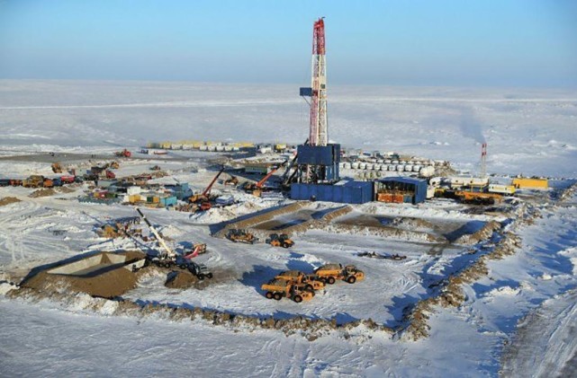 图片为俄罗斯的油气资源劣势:俄罗斯国土大多数位于高纬度地区,冬天