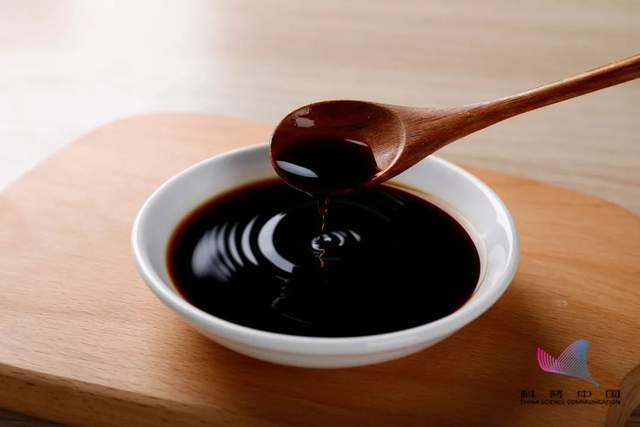 鱼刺卡喉|男子被鱼刺卡喉，3天后呕血死亡！千万别再喝醋、吞饭了