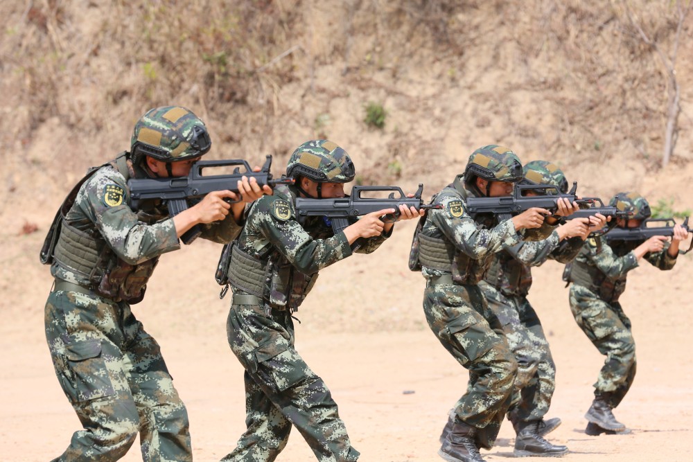 图集常备不懈新春武警实战化训练精彩不断