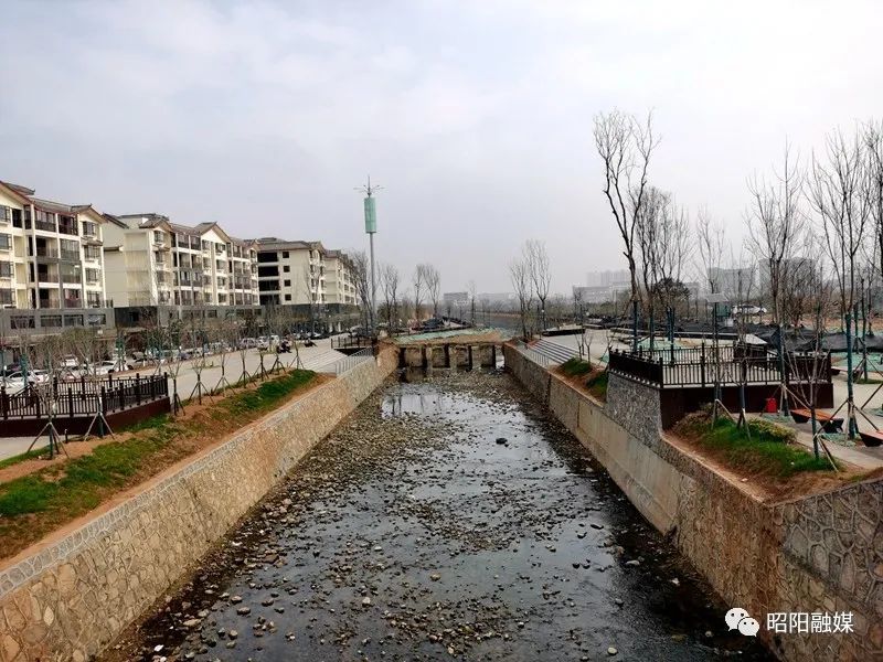 利濟河河道長約25公里,自北閘鎮塘房村到舊圃鎮土城村高魯橋,流域面積