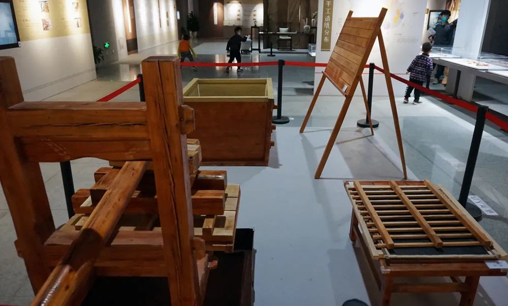 传统造纸工具纸的加工和鉴定传统造纸工艺的现代传承人和他们的故事