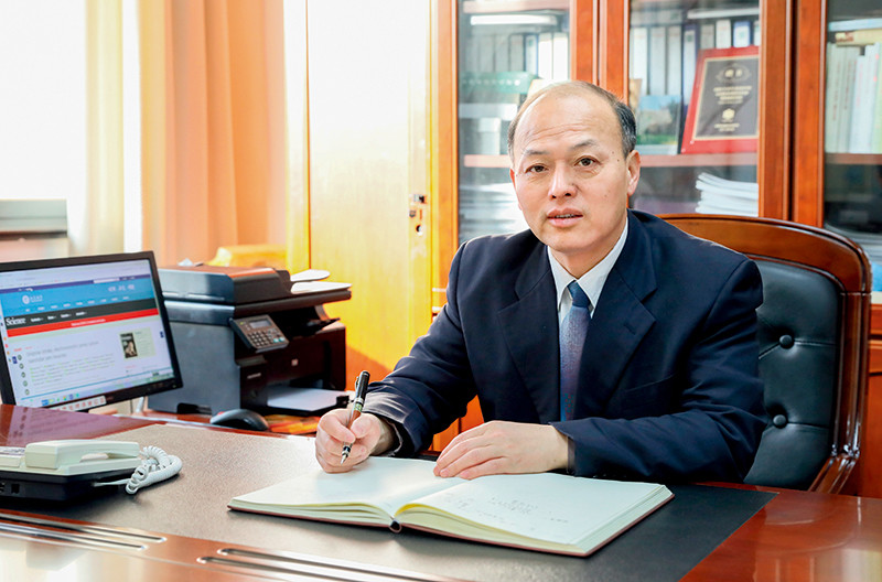 江苏大学校长颜晓红