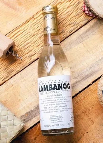 阿拉克在阿拉伯语中意为"汗",是在中东的利万特广泛饮用的蒸馏酒,是