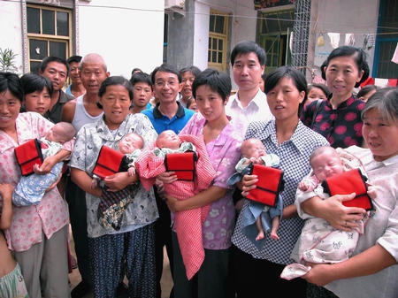 中国首例5胞胎长大了个个年满18岁如今现状却让人唏嘘