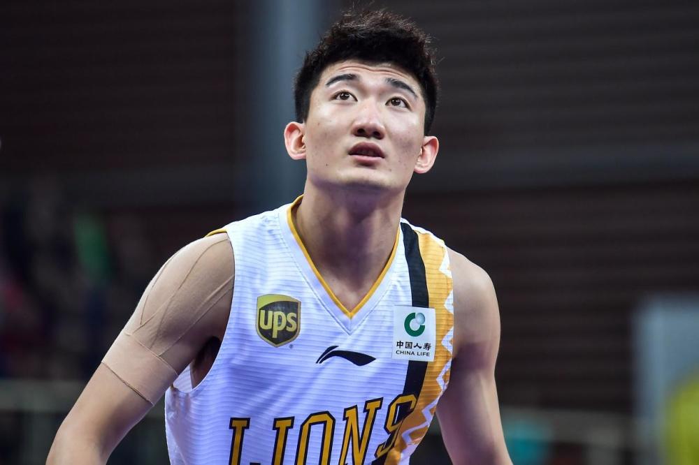 中国男篮亚洲杯名单中 赵睿是因为纹身禁令被淘汰的吗 腾讯新闻