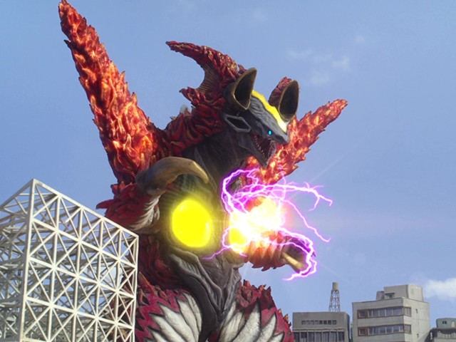 芝庞顿是由蛇仓正太用杰顿勋章,庞敦勋章,玛伽大蛇勋章配合黑暗泽塔