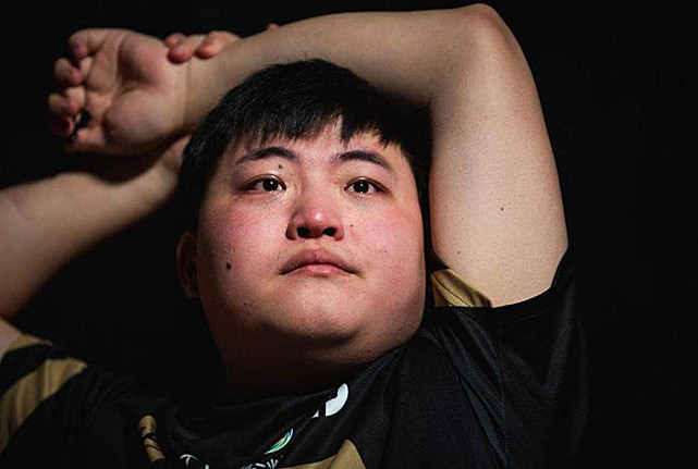 rng又现神操作转卖uzi经纪合约貌似堵死小狗的复出之路