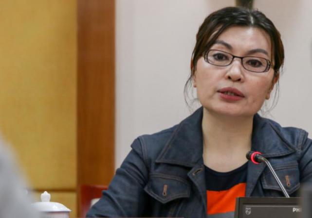 李瑞英央视28年0失误却被骂冷血悔恨的人生藏有哪些污点