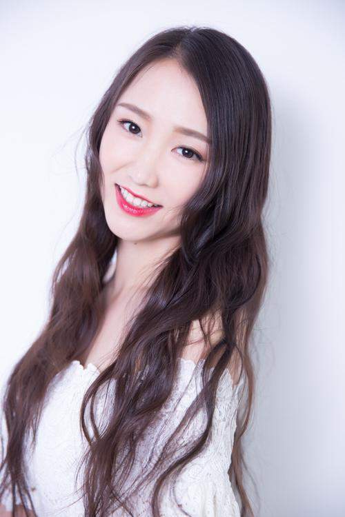 爆红春晚的《吉祥三宝》:爸爸逝世,妈妈隐退,女儿如今模样大变_腾讯