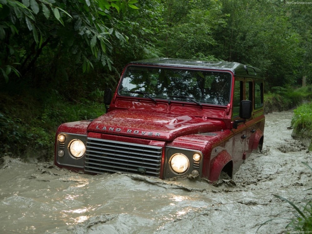 離別即是新生跋山涉水無所不能的經典車型路虎衛士