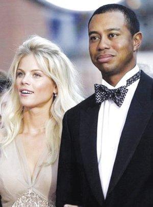 时隔5年重返高薪榜,遭遇车祸,至少休战一年的伍兹会损失多少钱?