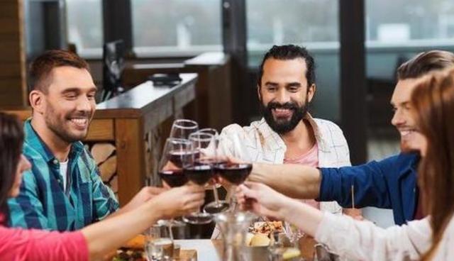 喝酒|经常喝酒的人要注意了，若是出现以下几种情况，或该考虑戒酒了