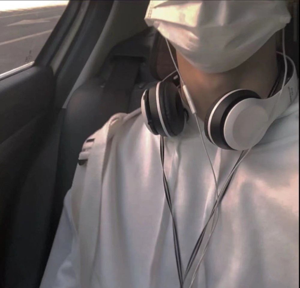 白月光朱砂痣推荐男头