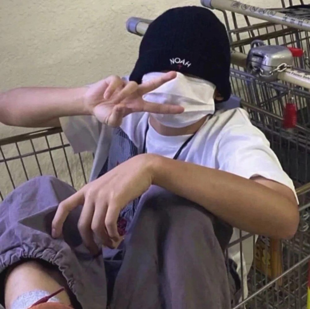 白月光朱砂痣推荐男头