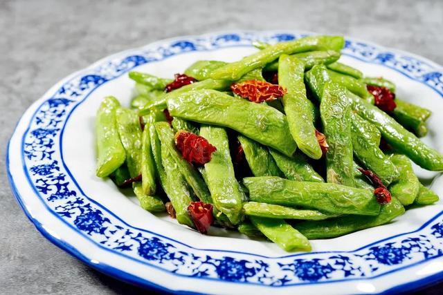 食物中毒|有些食物本身带有毒素，若没有处理得当，可能会引起食物中毒