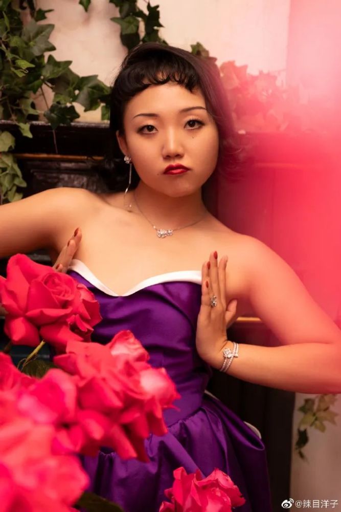 人间辣妹辣目洋子的上位史太不容易了
